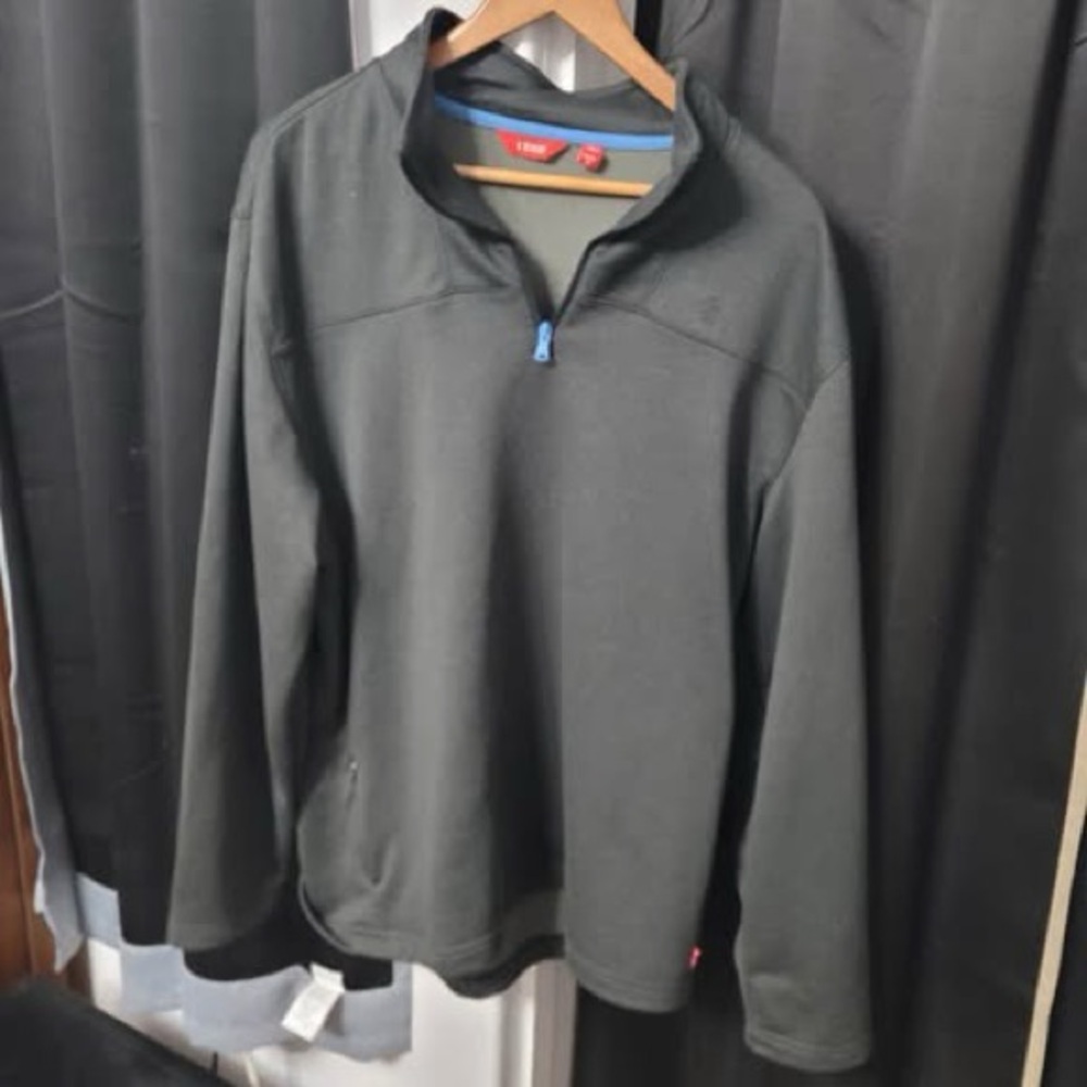 Izod Gray Quarter-Zip Shirt Jacket with Blue Zipper Accent